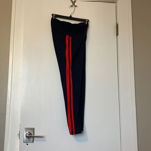 Old Navy leggings with double side stripes